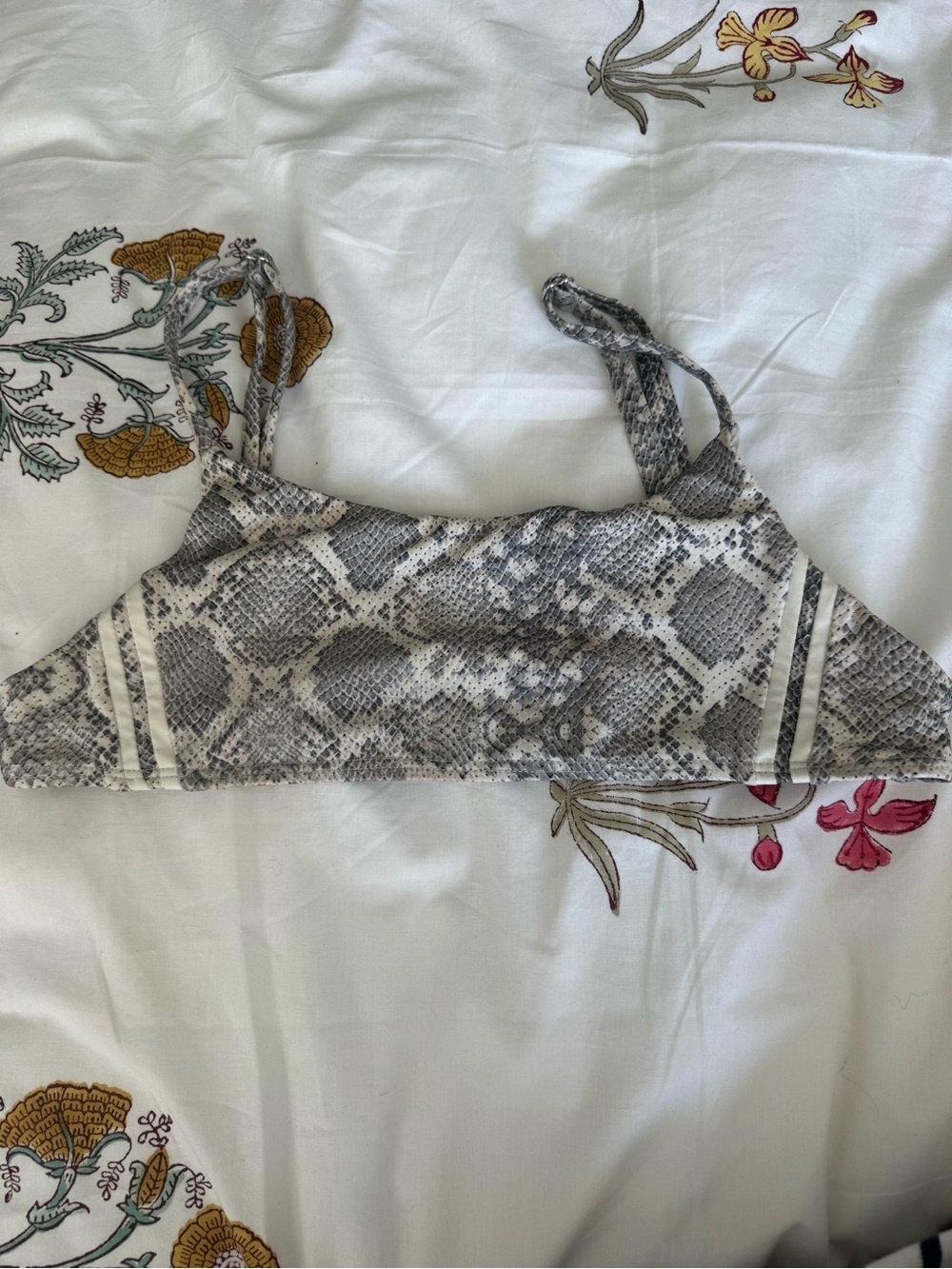 Frankie's Bikinis Neutral Snake Print Bikini Top - Gray & Cream